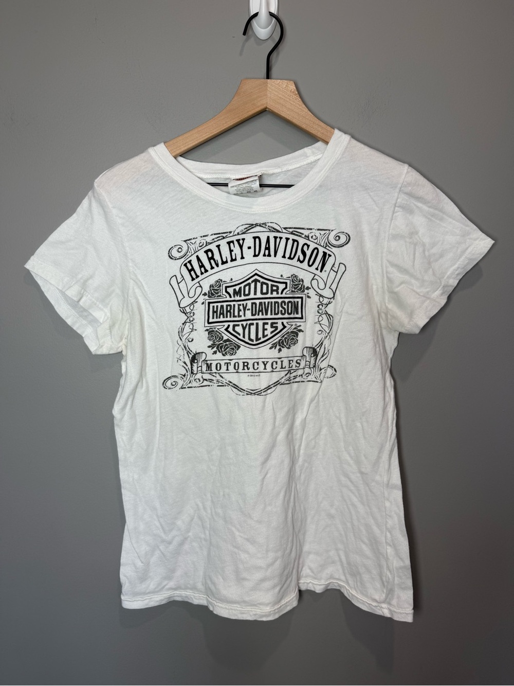 Harley-Davidson White Graphic Tee Roses Biker Moto Y2K 2XL